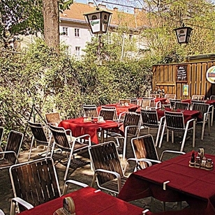 Gasthaus Peschta, Ambiente, Gastgarten