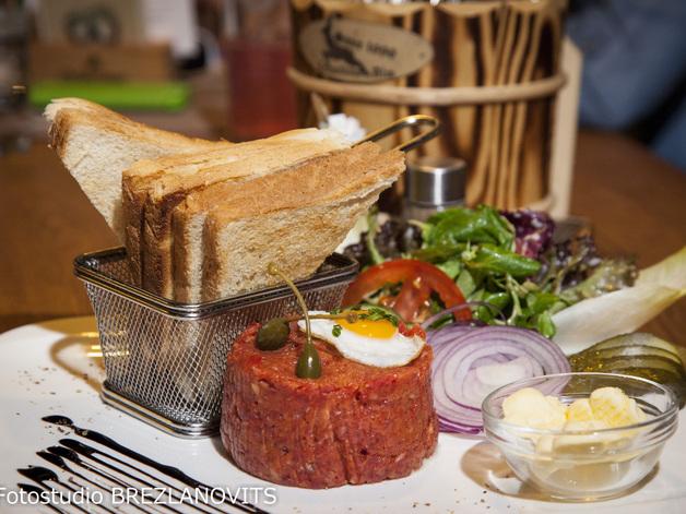 Leopoldauer Alm, Beef Tartare vom Jungstier