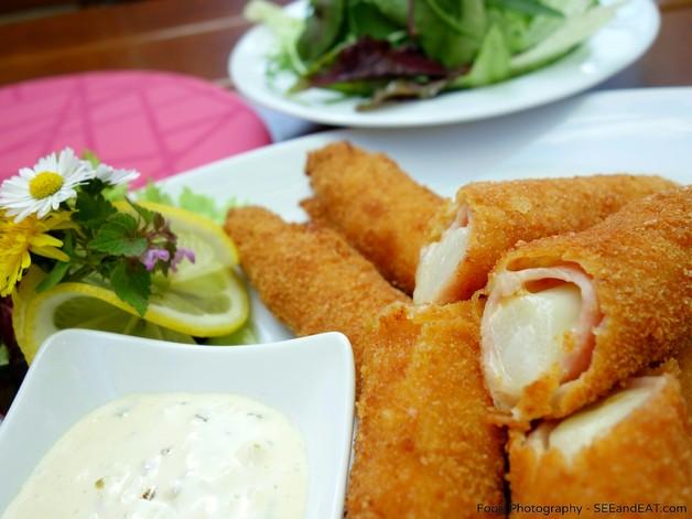 Oberlaaer Dorf-Wirt, Gebackener Marchfelder Spargel mit Schinken und Käse
