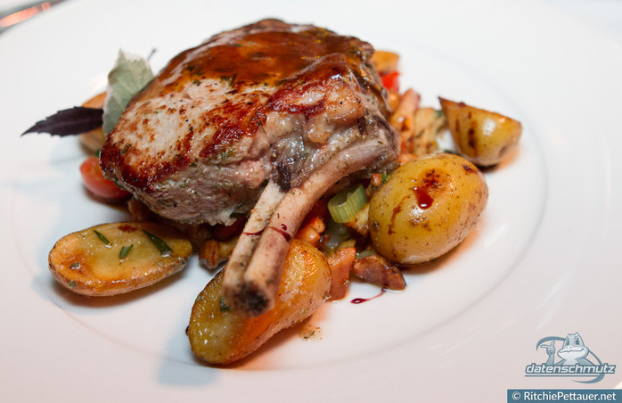 Paillard di vitello con verdura e patate rosmarino