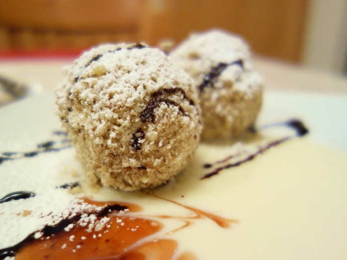 Nuss-Nougat Knödel