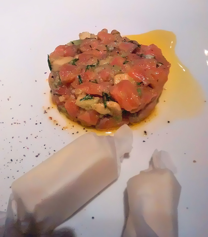 Lachs-Tartar