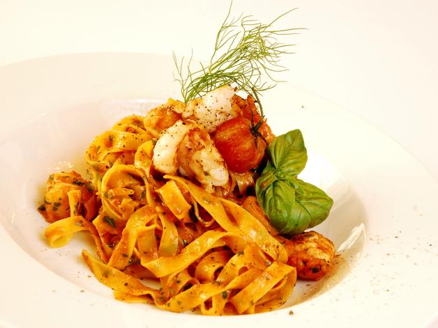 ef16 Restaurant & Weinbar, Fettuccine mit Garnelen