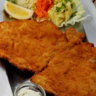 Concordia Schlössl, Wiener Schnitzel vom Schwein