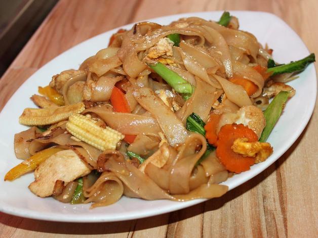 Thai Isaan Kitchen, Phad Si-iju Gai