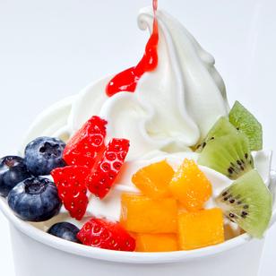 Cool & Hot, Frozen Yogurt mit Toppings