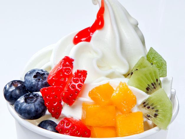 Cool & Hot, Frozen Yogurt mit Toppings